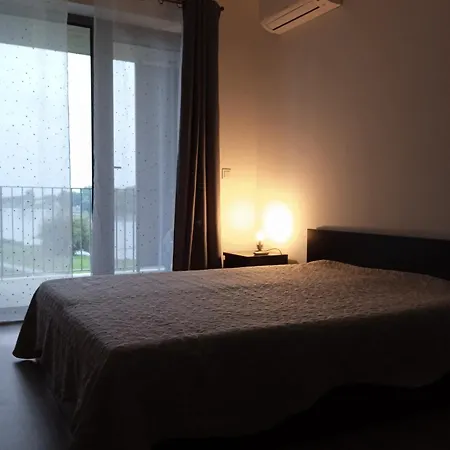 Bluewave Riverside Piestany * Banka