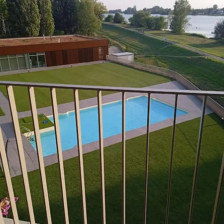 Bluewave Riverside Piestany Διαμέρισμα